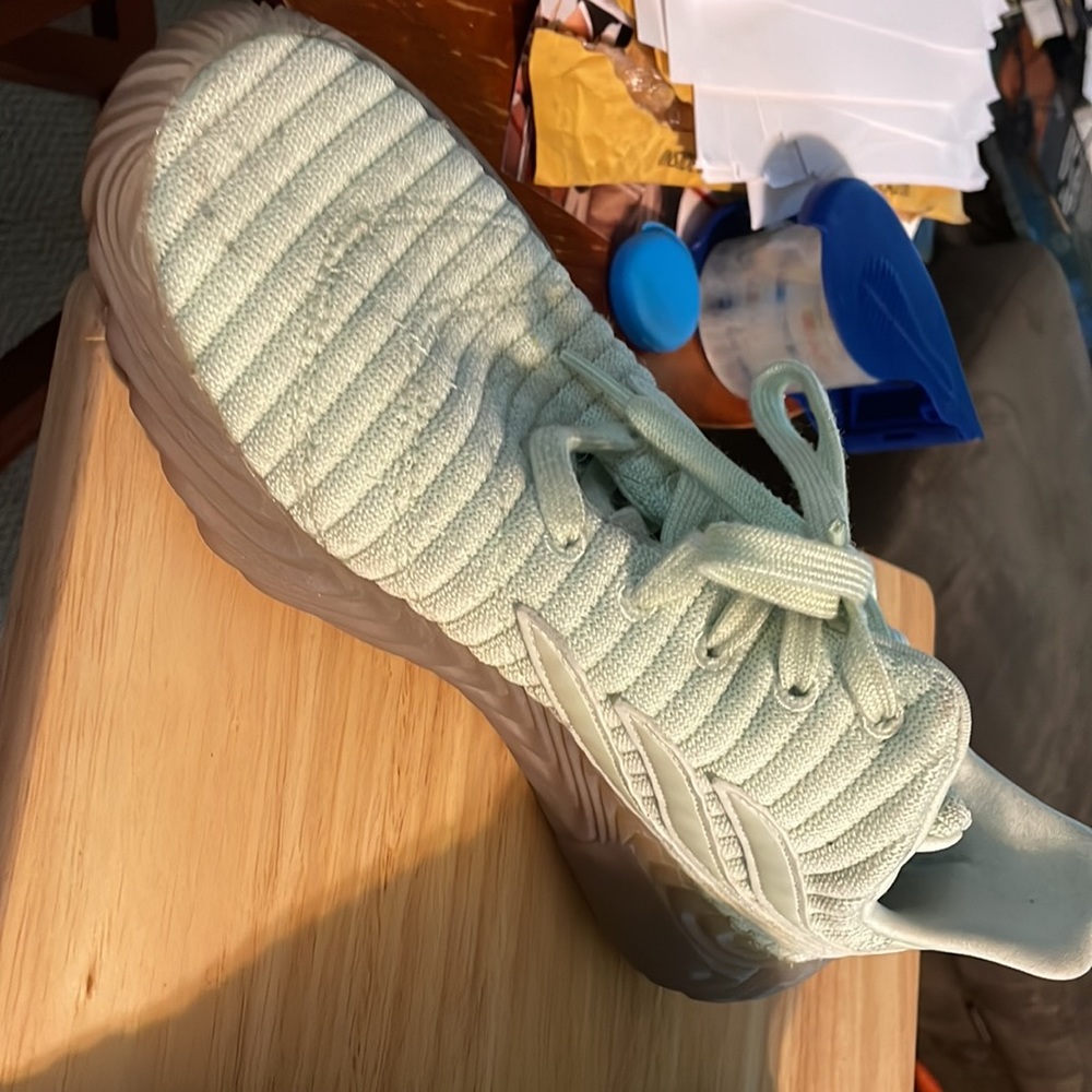 Green Addidas - image 3